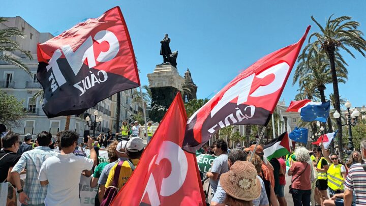 Participación de CNT-AIT Cádiz y Chiclana en la manifestación «Salvemos lo público»